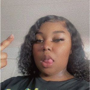 Meet your Posher, Deanna